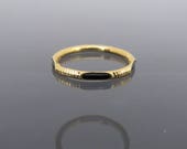 Vintage 18K Solid Yellow Gold Black Onyx Band Ring Size 7.5