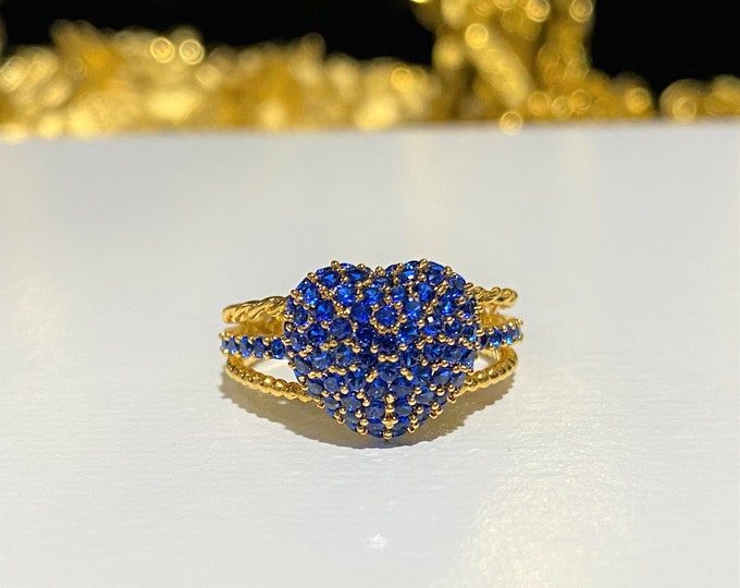 Vintage 18K Solid Yellow Gold Blue Sapphire Heart Ring Size 5