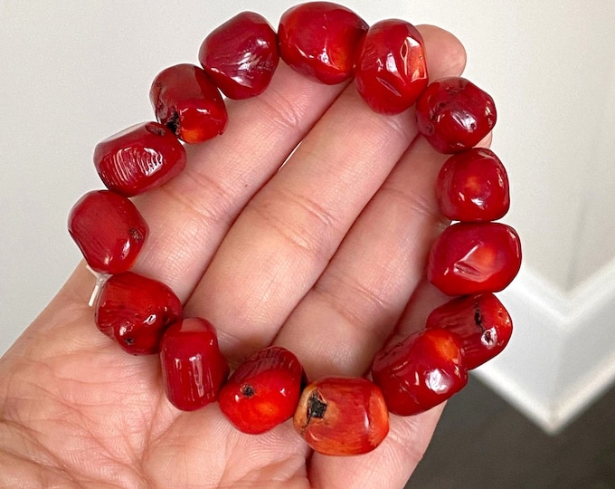 Vintage Chunky Natural Red Coral Bead Elastic Bracelet.