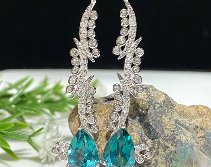 Vintage Sterling Silver Natural Green Topaz, Yellow Sapphire & White Topaz Dangle Earrings.