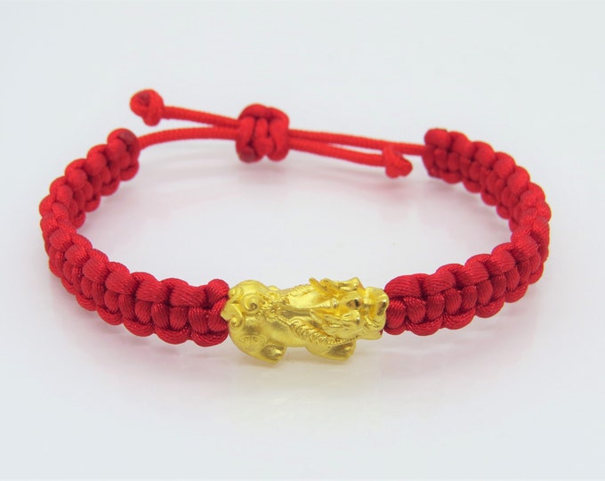 Vintage 24K 9999 Yellow Gold 3D Pixiu with Red Weave Adjusable Bracelet 7 1/2''