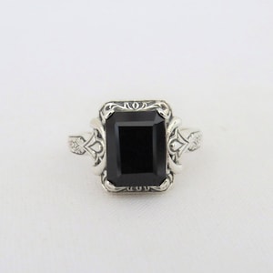 Vintage Sterling Silber Natürliche Schwarze Onyx geschnitzte Ring Größe 9