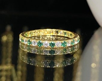 Vintage 18K Solid Yellow Gold Emerald & White Topaz Band Ring Size 8.5