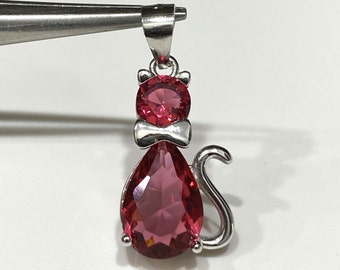 Vintage Sterling Silver Ruby Kitty Cat Pendant.