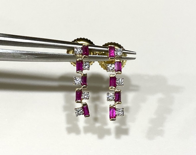 Vintage 14K Solid Yellow Gold Genuine Ruby & Diamond Screw back Earrings.