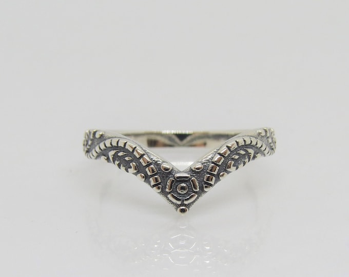 Vintage Sterling Silver Filigree Pointed V Ring Size 7
