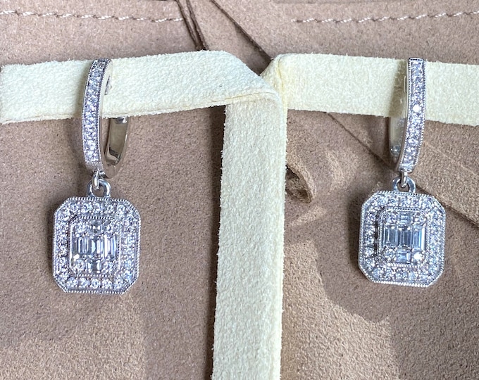 Vintage 18K 750 White Gold .85ct Diamond Invisible Set Diamond Dangle Drop Earrings.