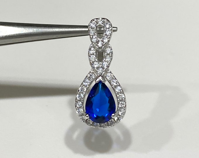 Vintage Sterling Silver Blue Sapphire & White Topaz Pendant.
