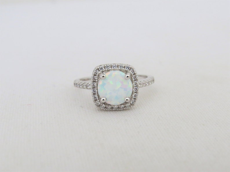 Vintage Sterling Silver White Opal /& White Topaz Engagement Ring Size 7