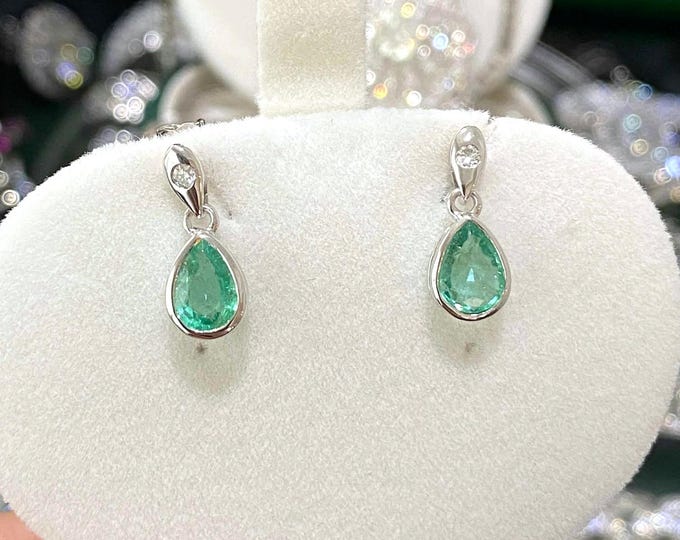 Vintage 14K Solid White Gold 1.35ct Genuine Zambian Emerald & Diamond Earrings.