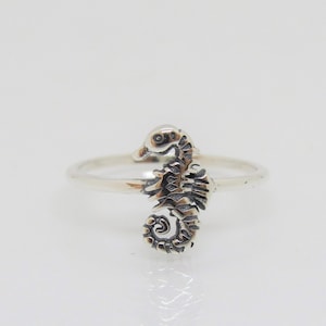 Vintage Sterling Silver Seahorse Ring Size 7