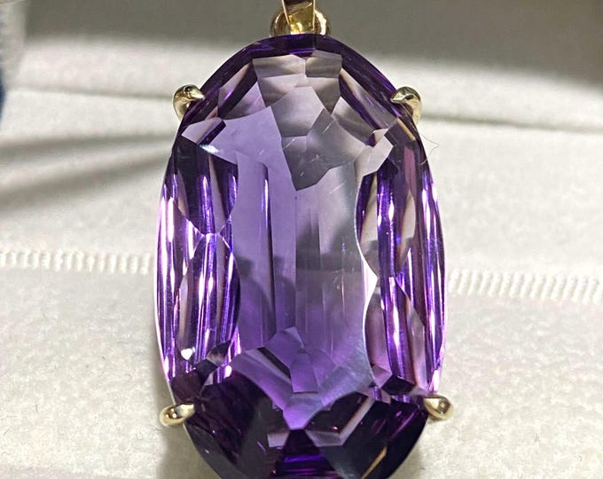 Vintage 14K Solid Yellow Gold 45.6ctw Natural Oval cut Amethyst Pendant.