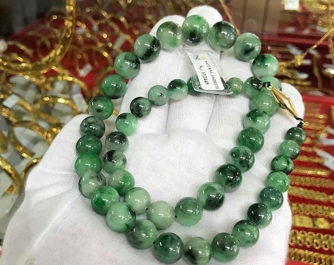 Vintage 18K Yellow Gold Translucent Natural Floral Green, White Jadeite Jade Bead Necklace 21''