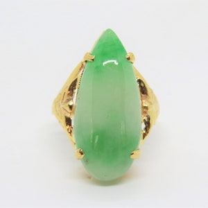 Vintage 18K Solid Yellow Gold Zielony, Biały Jadeit Pierścień Jade Rozmiar 8