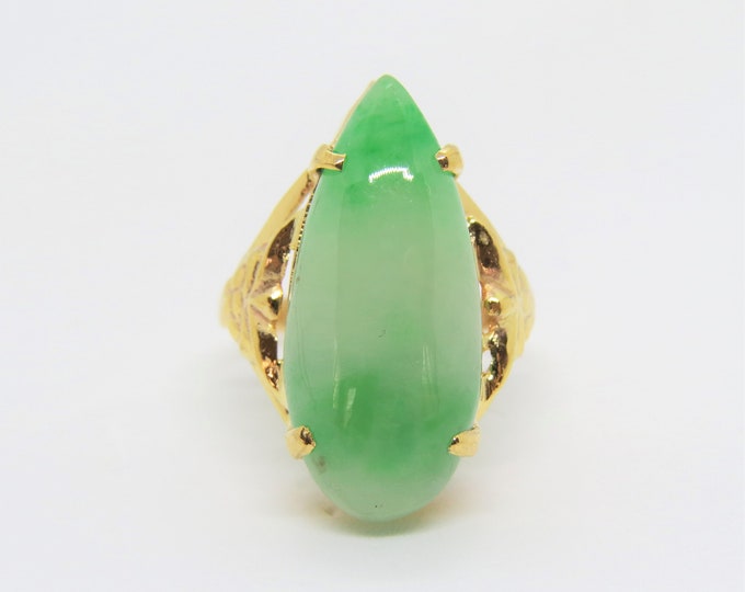 Vintage 18K Solid Yellow Gold Green, White Jadeite Jade Ring Size 8