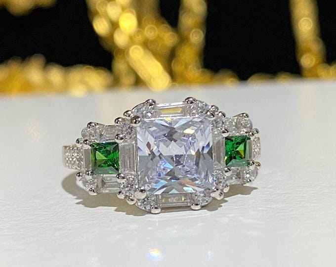 Vintage Sterling Silver White Topaz & Emerald Engagement Ring Size 8
