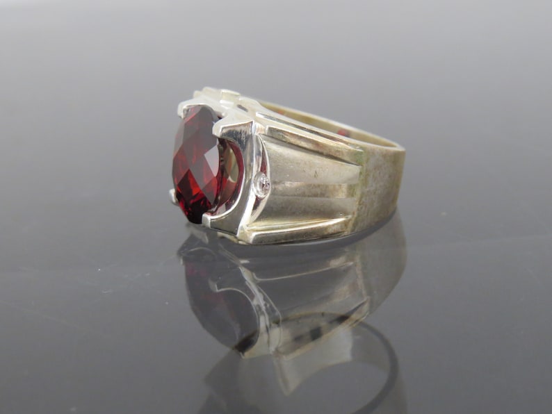 Vintage Sterling Silver Oval Garnet /& White Topaz Men/'s Ring Size 9