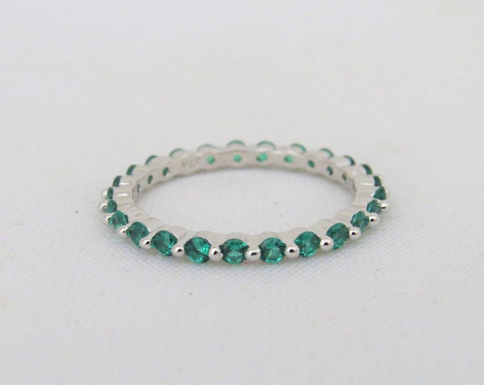 Vintage Sterling Silver Round cut Emerald Eternity Band Ring.