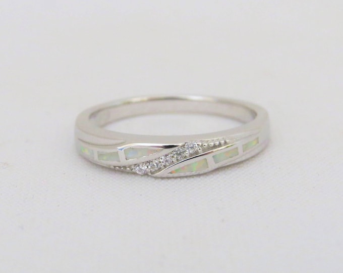 Vintage Sterling Silver Fire Opal & White Topaz Band Ring Size 7