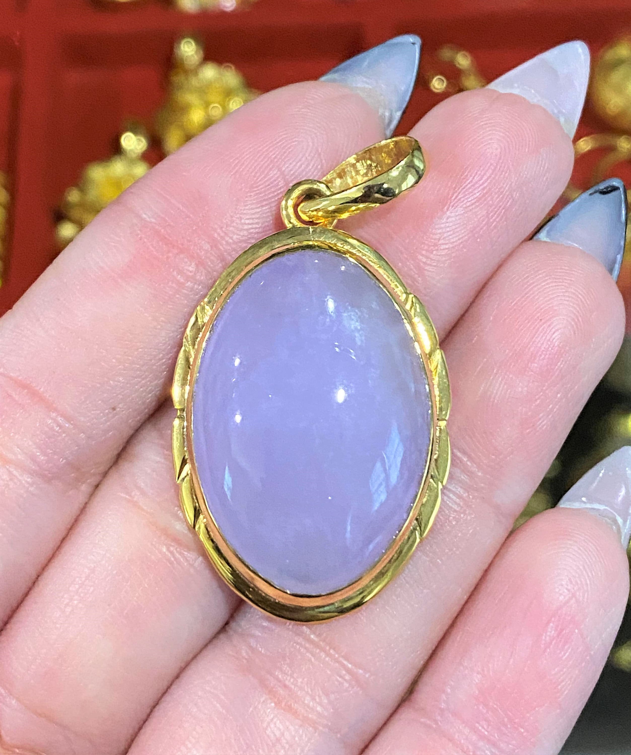 Vintage 18K Solid Yellow Gold Translucent Purple Lavender Jadeite