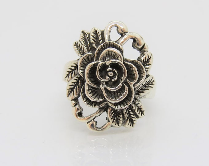 Vintage Sterling Silver Flower Dome Ring Size 8