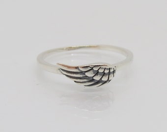 Sterling Silver Angel Wing Ring Size 7