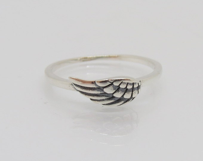 Sterling Silver Angel Wing Ring Size 7