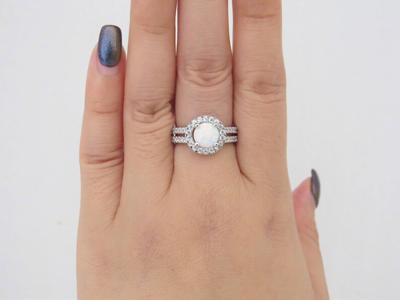Vintage Sterling Silver White Opal /& White Topaz Halo Engagement Ring Size 8