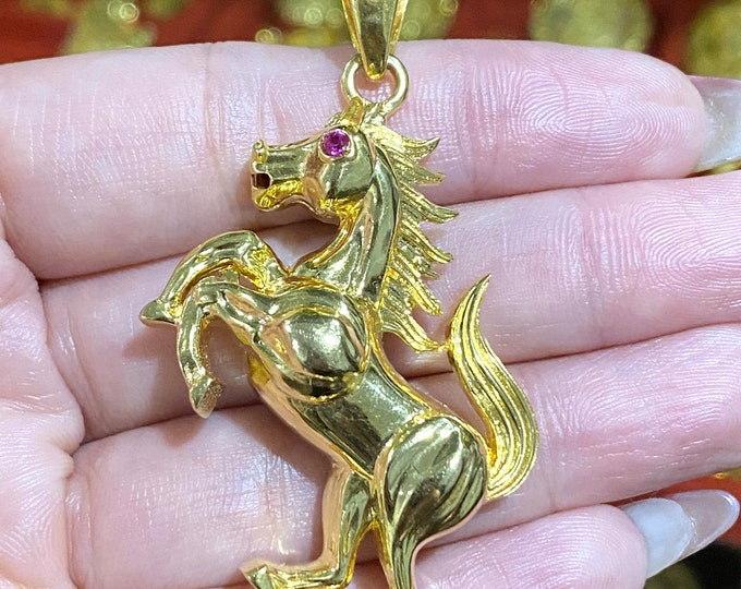 Vintage 15K 610 Solid Yellow Gold Ruby Horse Pendant.
