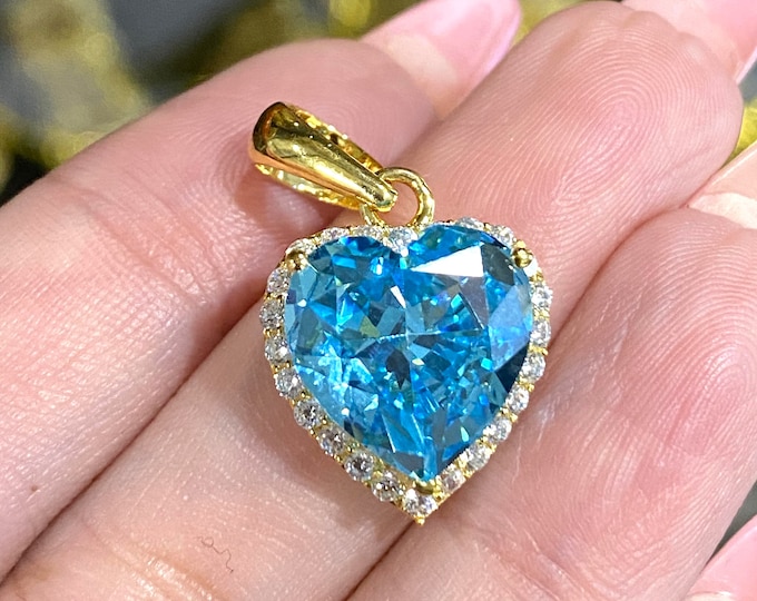 Vintage 15K 610 Solid Gold Blue Topaz & White Topaz Heart Pendant.
