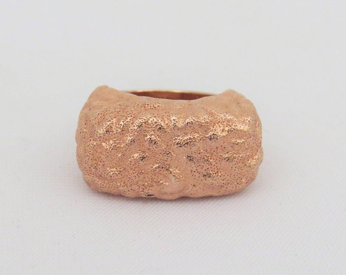 Vintage Sterling Silver Rose Gold Plated Hammed Fancy Dome Ring Size 6