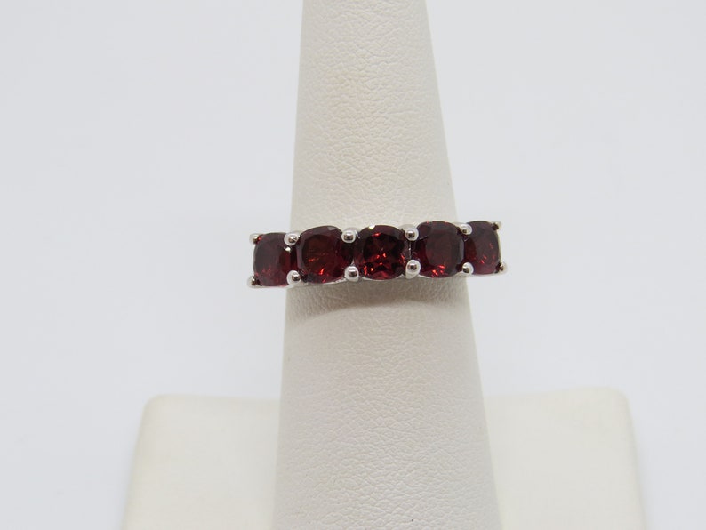 Vintage Sterling Silver 3.35ct Natural Garnet Ring Size 7