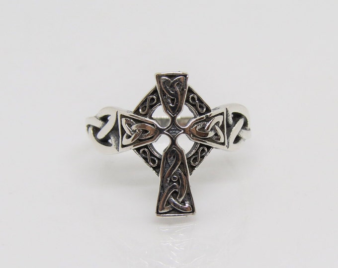 Vintage Sterling Silver Celtic Cross Ring Size 8