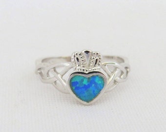 Vintage Claddagh Sterling Silver Inlay Blue Opal Ring Size 7