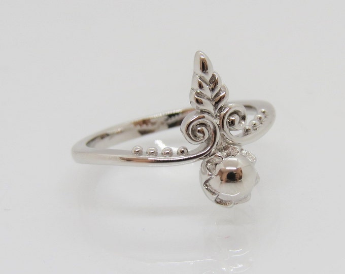 Vintage Sterling Silver Pointed Ring Size 7