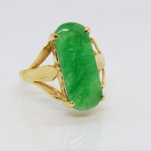 Vintage 18K Solid Yellow Gold Saddle Green Jadeite Jade Ring Size 10.75 image 5