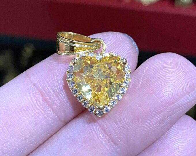 Vintage 15K 610 Solid Gold Heart cut Citrine & White Topaz Pendant.