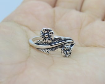 20. Vintage Sterling silver 925 ROSE Flower Leaves ring 8.25