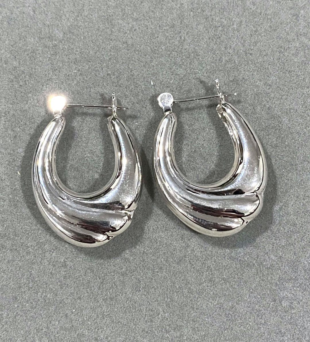 Vintage Gold And Silver Hoop Earrings main image 1