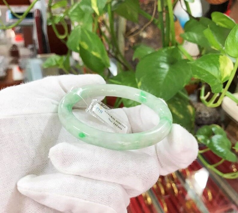Vintage Translucent Natural Green White Jadeite Jade Bangle Bracelet 54.8MM
