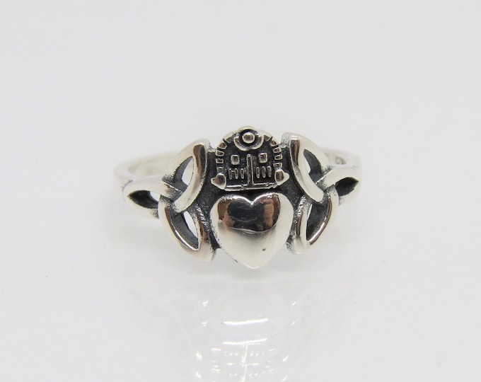 Vintage Claddagh Sterling Silver Ring Size 7