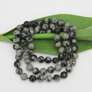Vintage Jewelry Natural Snowflake Obsidian Bead Necklace 31&#39;&#39; Length