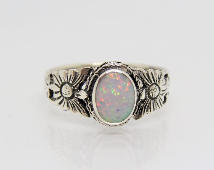 Vintage Sterling Silver White Opal Flower Ring Size 5