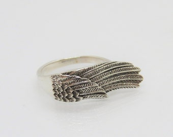 Vintage Sterling Silver Carved Angel Wing Ring Size 7