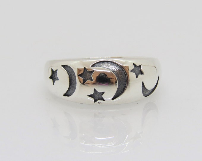 Vintage Sterling Silver Moon & Star Dome Ring Size 8