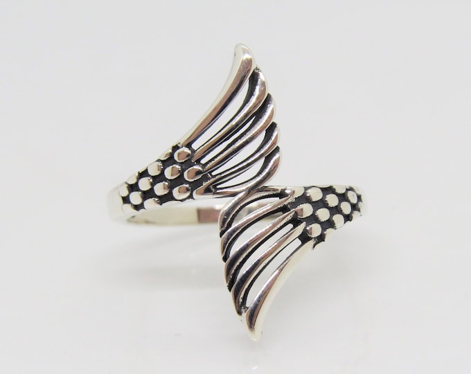 Vintage Sterling Silver Angel Wings Ring Size 8