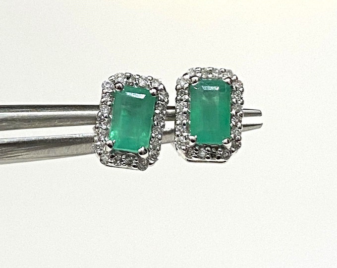 Vintage 14K Solid White Gold Genuine Zambian Emerald & Diamond Earrings.