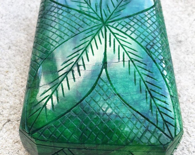 Vintage Natural Emerald Carved Floral Statue , Paperweight, Loose Gemstone 1,457.6Grams