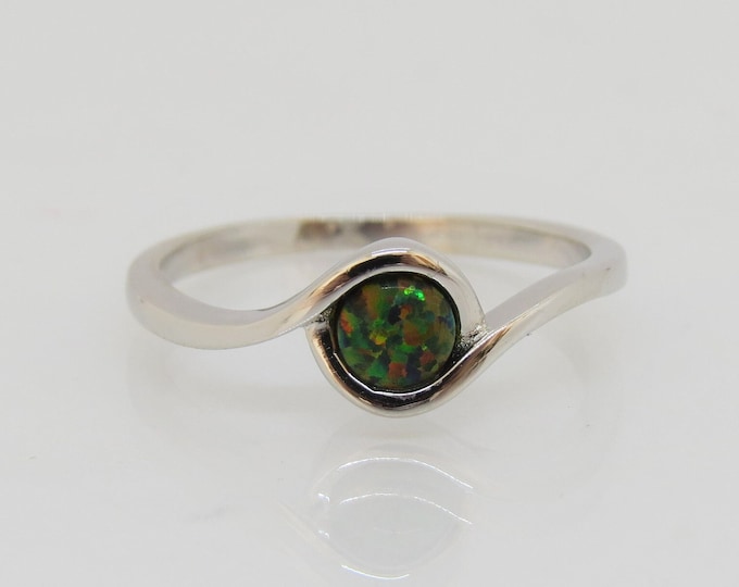 Vintage Sterling Silver Round Black Opal Ring Size 5
