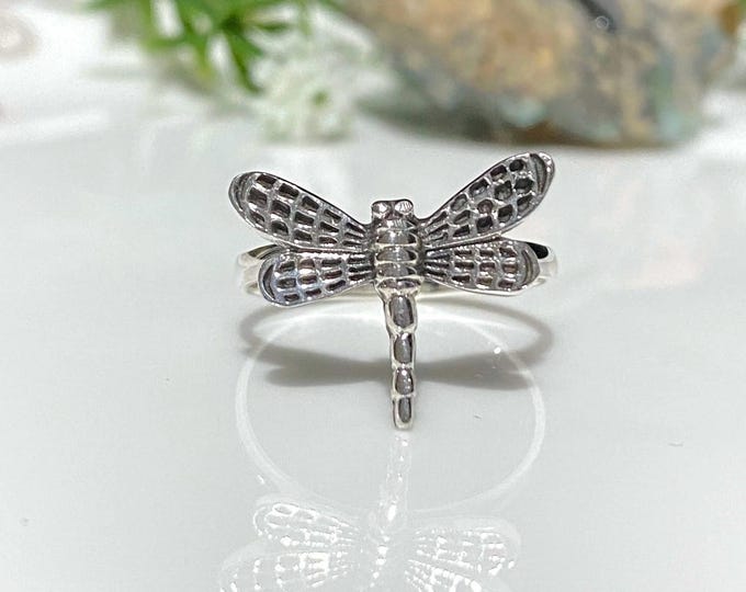 Sterling Silver Dragonfly Ring Size 10.